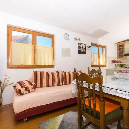 펜션 House Vlajcevic 트로기르